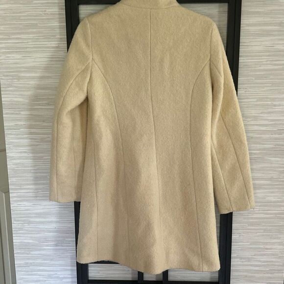 Victoria's Secret cream wool winter jacket size 6 - Picture 4 of 4
